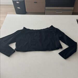 Black Long Sleeve Crop Top